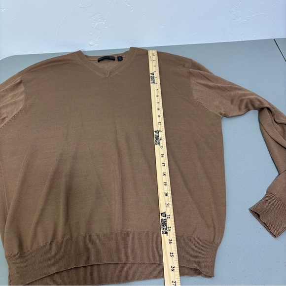 Cullen Men's V Neck 100% Silk Sweater Tan Camel Neutral XL Pullover - Picture 8 of 8